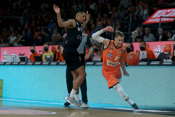 这些年轻球 这些年轻球